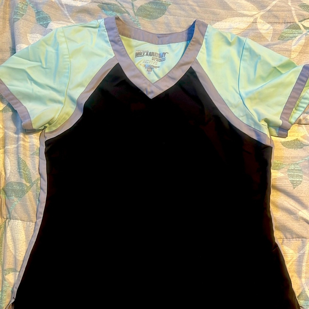 Women’s Scrub Top
